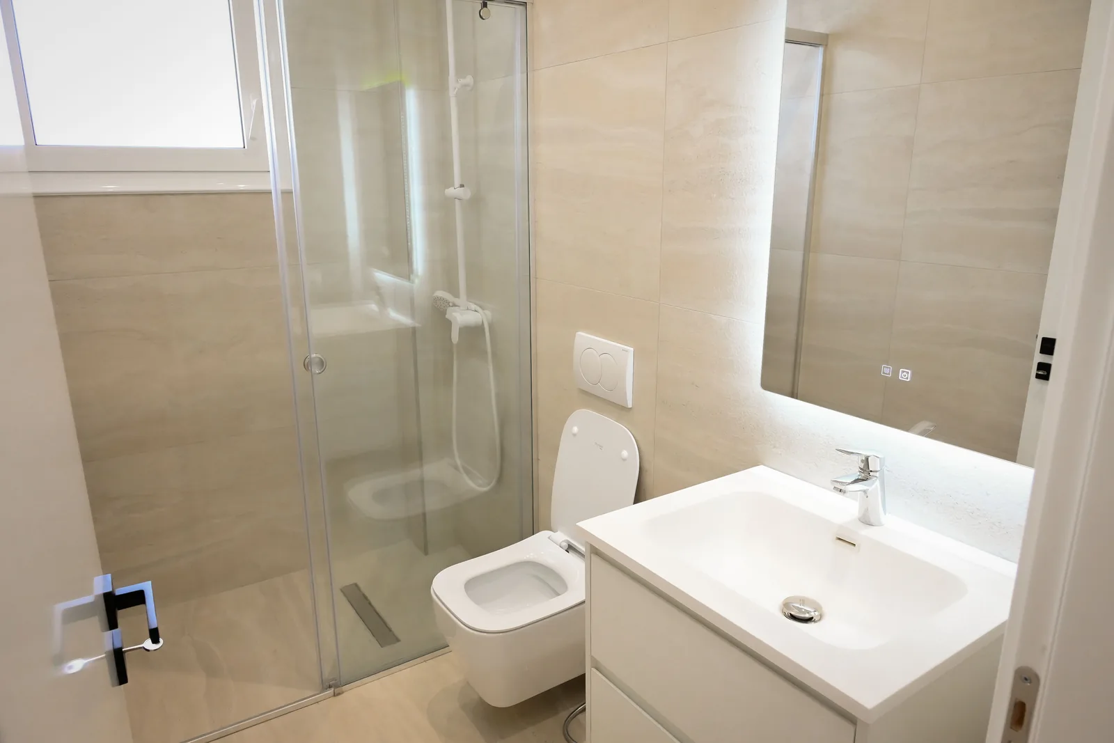 Dhomë Comfort me Ballkon