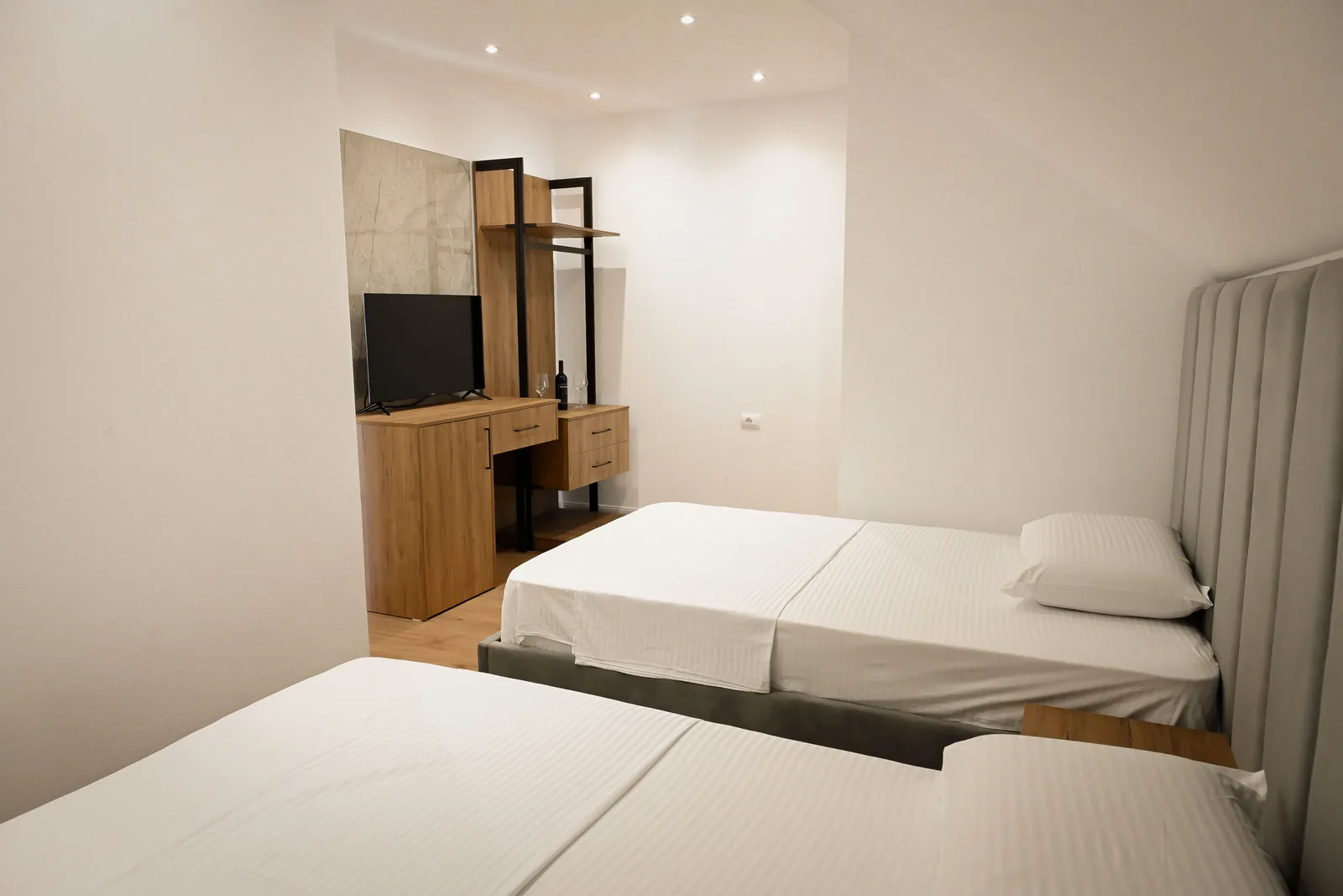 Quadruple me Dy Queen